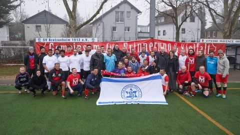Erinnerungsturnier setzt Zeichen gegen Diskriminierung beim Turnier des FC Ente Bagdad 
