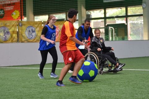 Fußball Tandem - Stiftungen